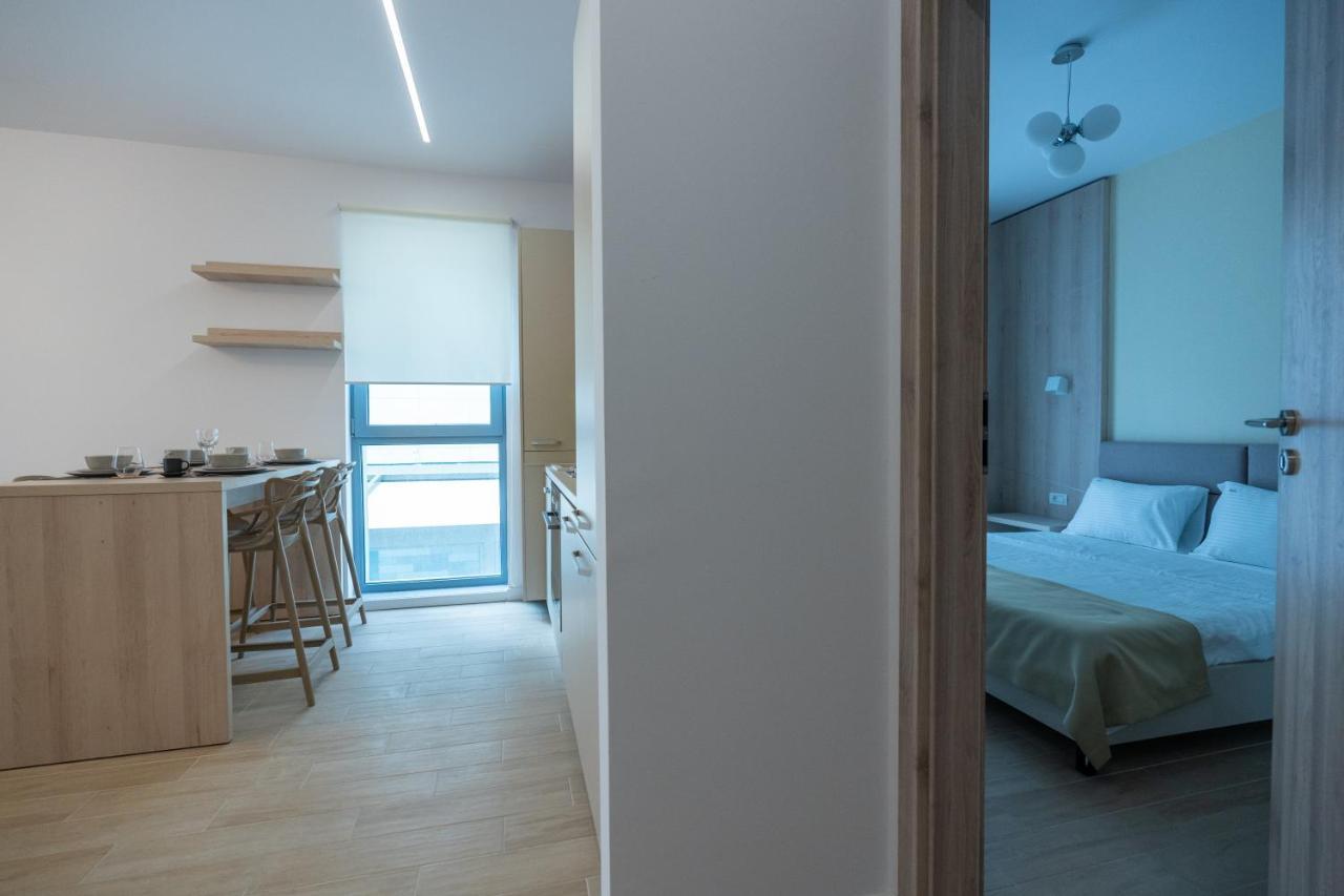 Lotus Studios Mamaia Extérieur photo