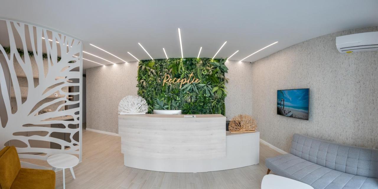 Lotus Studios Mamaia Extérieur photo