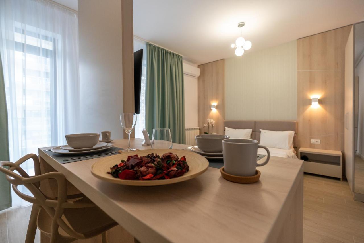 Lotus Studios Mamaia Extérieur photo